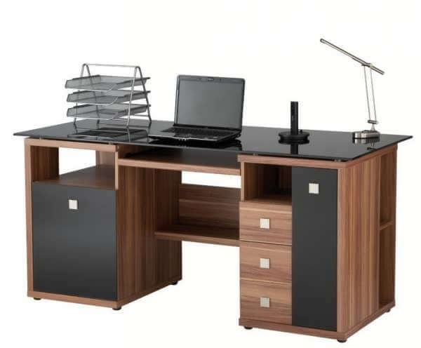 Model Computer Desks 14 e1669215870909