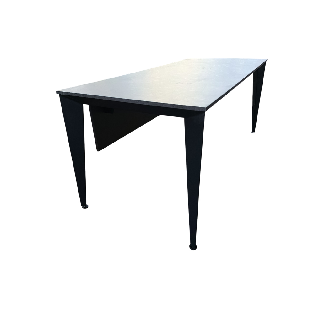 میز مدیریتی پایه فلزی GF106